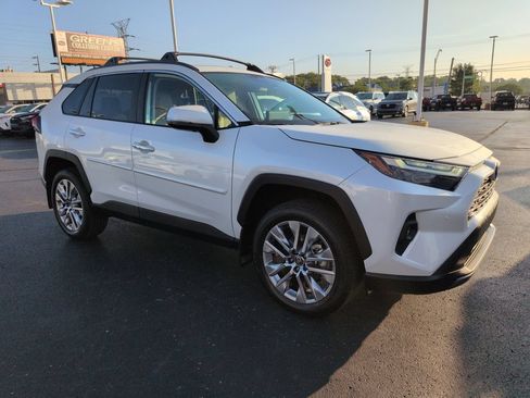 Certified 2025 Toyota RAV4 Limited w/ Weather Package AWD/4WD image 7