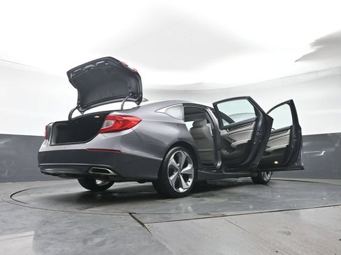 Used 2019 Honda Accord Touring image 49