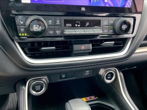 Used 2026 Toyota Grand Highlander Limited image 34