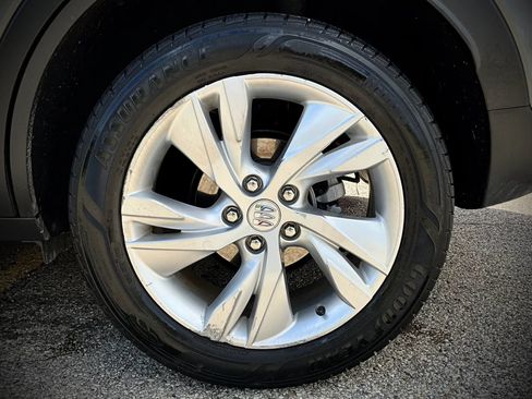Used 2025 Buick Encore GX Preferred AWD/4WD image 39