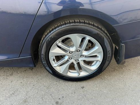 Used 2018 Honda Accord LX image 9