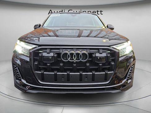 Certified 2025 Audi Q7 2.0T Premium w/ Convenience Plus Package image 5
