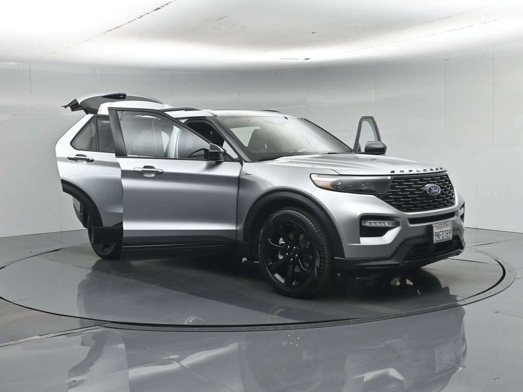 Used 2024 Ford Explorer ST-Line w/ Class IV Trailer Tow Package RWD image 40
