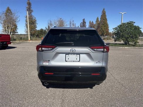 New 2025 Toyota RAV4 SE image 5