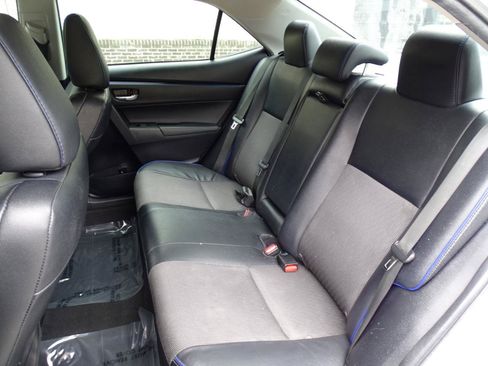 Used 2019 Toyota Corolla SE FWD image 25