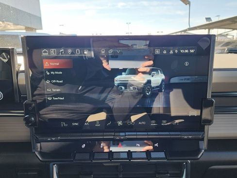 New 2026 GMC Hummer EV SUV image 33