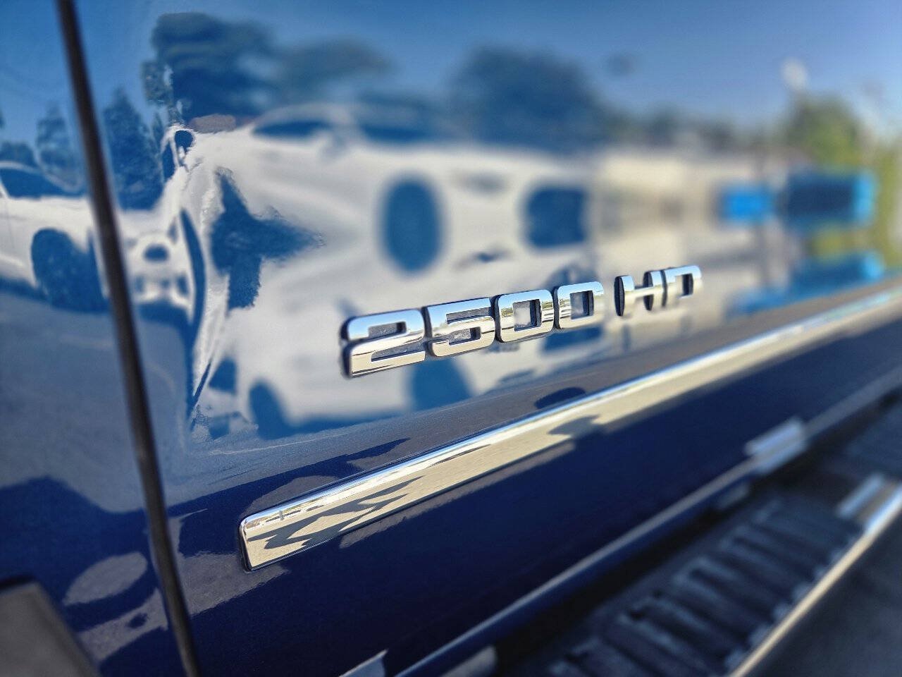 Used 2017 Chevrolet Silverado 2500 LTZ w/ Duramax Plus Package AWD/4WD image 10