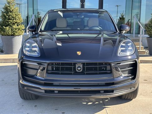 New 2026 Porsche Macan image 10