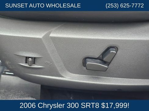 Used 2006 Chrysler 300 SRT8 w/ SRT Option Group II RWD image 28
