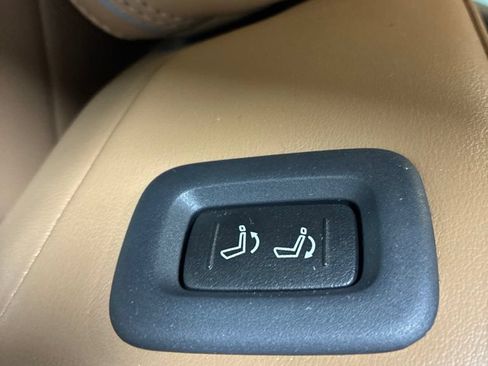 Used 2025 INFINITI QX80 Sensory AWD/4WD image 27