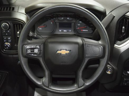 Used 2024 Chevrolet Silverado 2500 Custom w/ Custom Value Package image 38