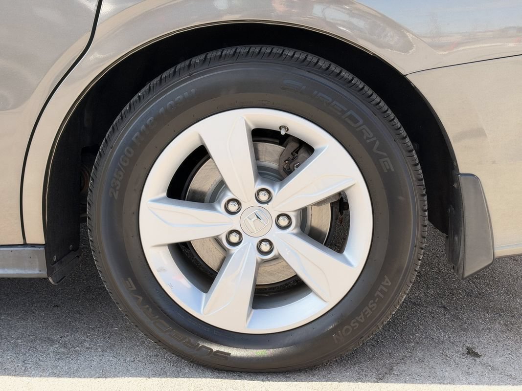Used 2019 Honda Odyssey EX image 28
