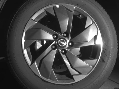 Used 2025 Nissan Rogue SV image 12