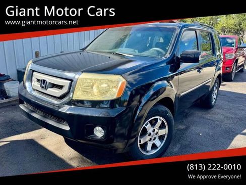 Used 2011 Honda Pilot Touring image 1