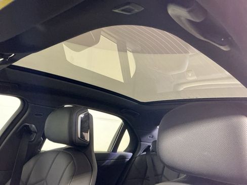 Certified 2025 BMW 740i 740i w/ Premium Package image 23