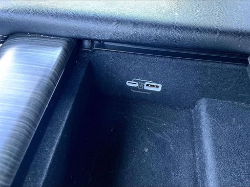 Certified 2024 Jeep Wagoneer Series II AWD/4WD image 16