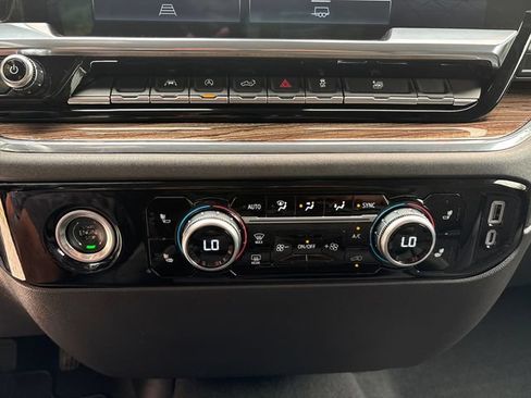 Certified 2024 GMC Sierra 1500 Elevation AWD/4WD image 32