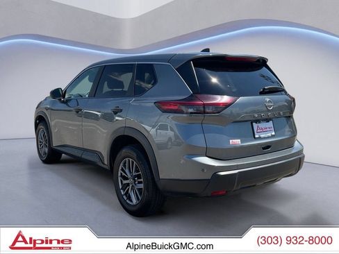 Used 2024 Nissan Rogue S AWD/4WD image 3