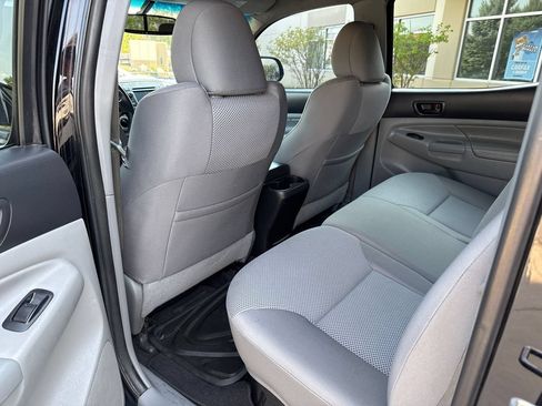 Used 2012 Toyota Tacoma 4x4 Double Cab w/ TRD Sport Upgrade Pkg image 21