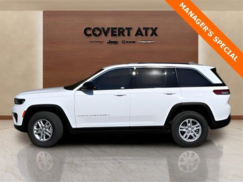 New 2025 Jeep Grand Cherokee Laredo w/ Trailer Tow Package image 2