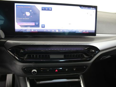 Certified 2025 BMW 330i xDrive Sedan image 25