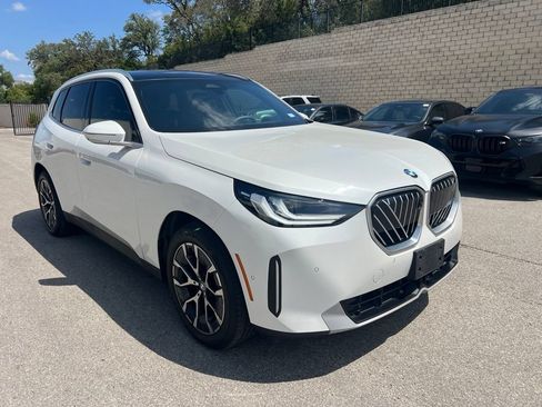 Certified 2025 BMW X3 xDrive30i w/ Premium Package AWD/4WD image 2