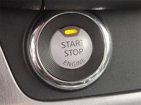 Used 2023 Nissan Murano SV image 25