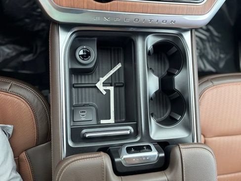 New 2026 Ford Expedition King Ranch AWD/4WD image 7