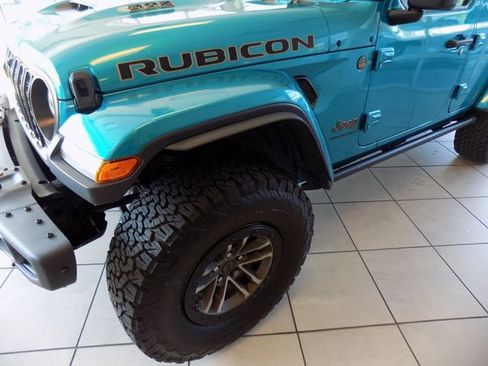 Certified 2024 Jeep Wrangler Unlimited Rubicon 392 AWD/4WD image 39
