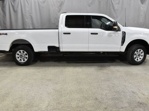 Used 2024 Ford F250 XLT image 2