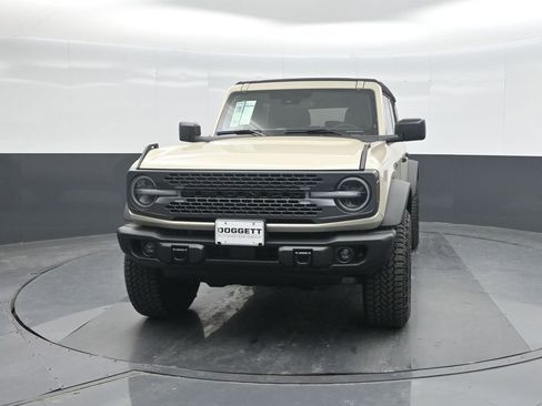 New 2025 Ford Bronco Badlands image 5