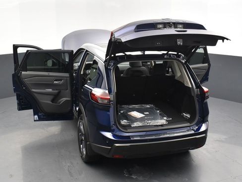 New 2026 Nissan Rogue SV w/ SV Premium Package image 33