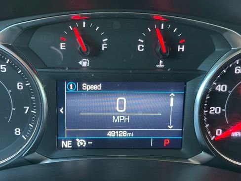 Used 2024 GMC Terrain SLE w/ Driver Convenience Package FWD image 24