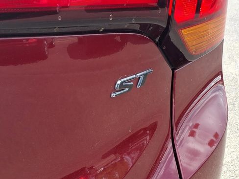 Certified 2023 Buick Encore GX Select w/ Sport Touring Package image 6