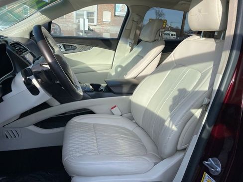 Used 2019 Lincoln Nautilus Black Label image 6