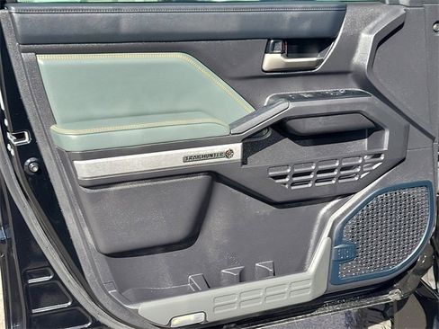 Used 2024 Toyota Tacoma Trailhunter image 6