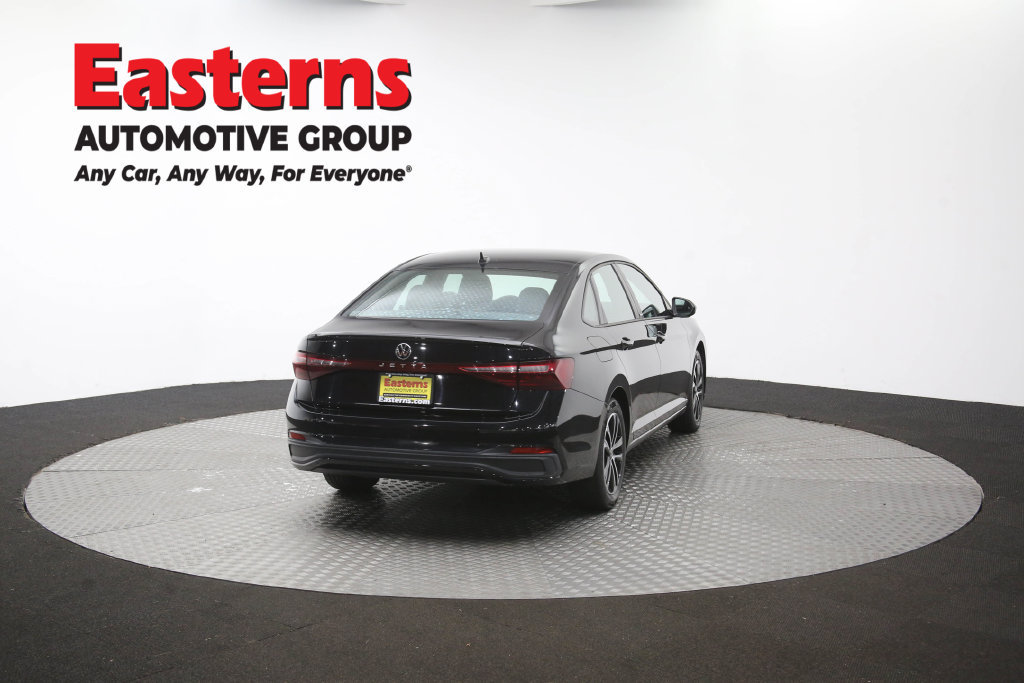 Used 2025 Volkswagen Jetta Sport FWD image 41