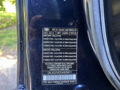 Used 2016 Land Rover LR4 HSE AWD/4WD image 20