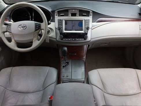 Used 2011 Toyota Avalon FWD image 2