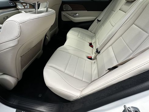 Certified 2025 Mercedes-Benz GLE 450 4MATIC w/ AMG Line Exterior image 24