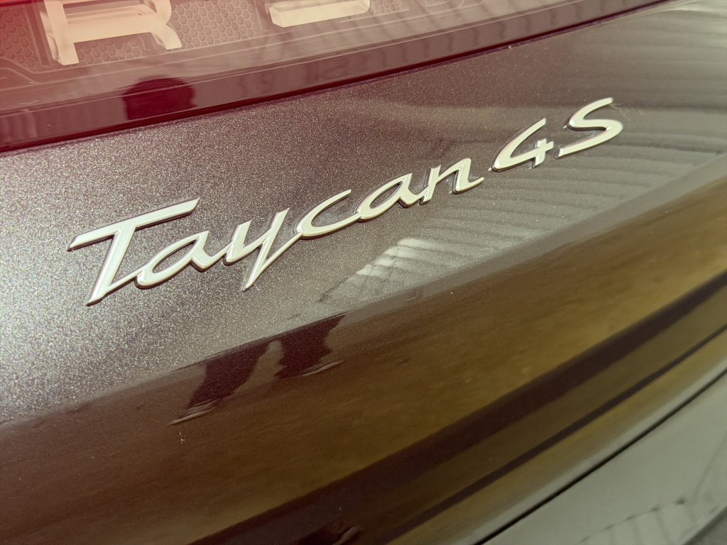 Used 2020 Porsche Taycan 4S AWD/4WD image 15