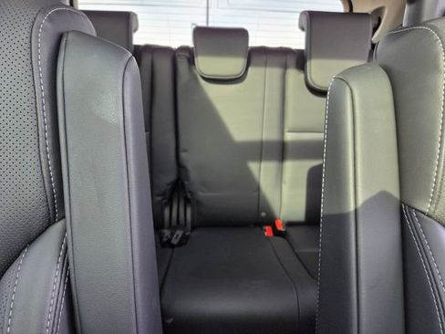 Used 2024 Subaru Ascent Limited w/ Technology Package image 58