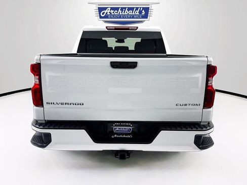 Used 2023 Chevrolet Silverado 1500 Custom image 5