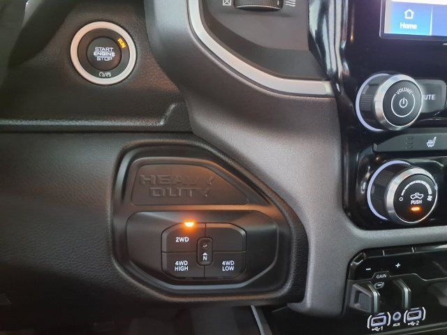 Used 2025 RAM 3500 Big Horn AWD/4WD image 17