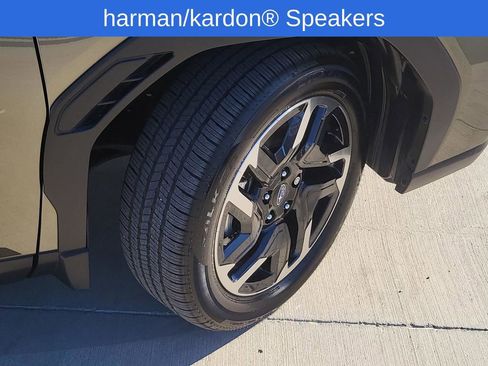 Certified 2025 Subaru Forester Limited image 7