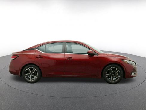 Used 2025 Nissan Sentra SV FWD image 10