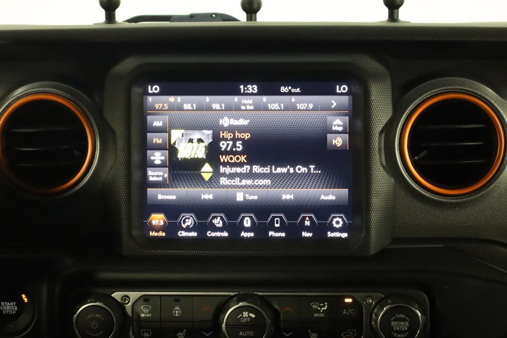 Used 2022 Jeep Gladiator Mojave w/ LED Lighting Group AWD/4WD image 27
