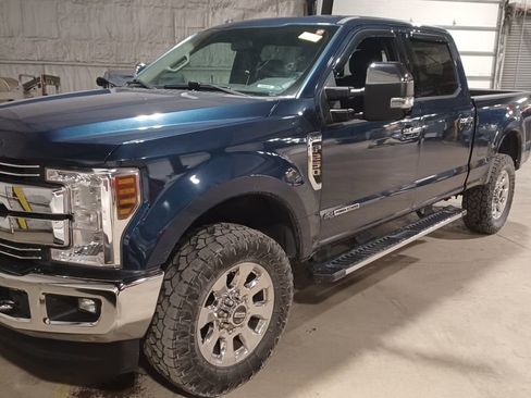 Used 2018 Ford F250 Lariat w/ Chrome Package image 1