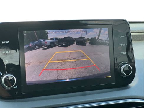 Used 2023 Hyundai Santa Fe SE FWD image 4