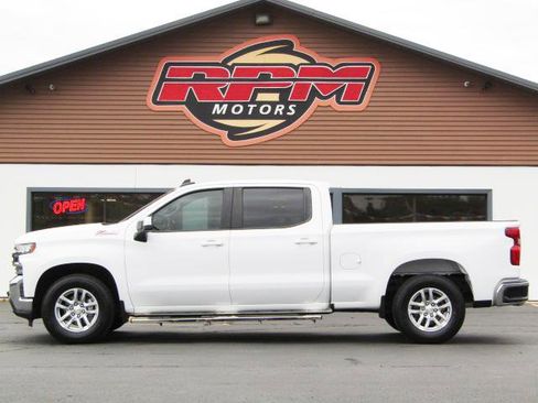 Used 2020 Chevrolet Silverado 1500 LT w/ Z71 Off-Road Package image 4